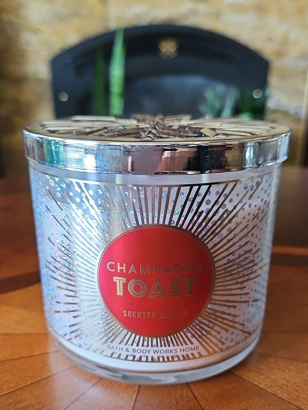 Bath & Body Works Champagne Toast 3-Wick Candle - Snowflake Lid NEW Unburned